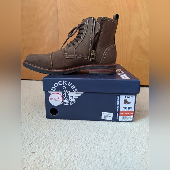 BNIB Men's Dockers brown boots with zipper - Picture 5 of 5